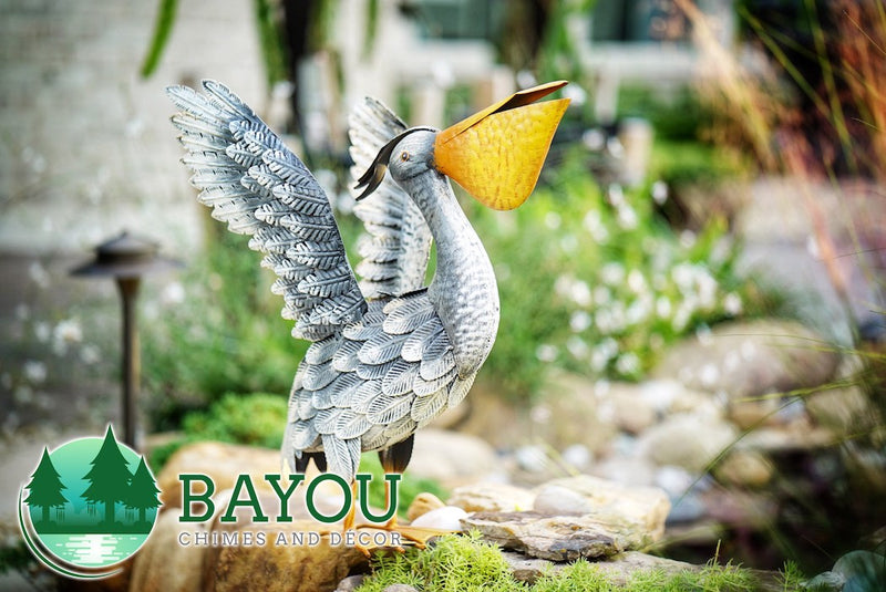 Pelican Garden Decor Statue - Wings Up